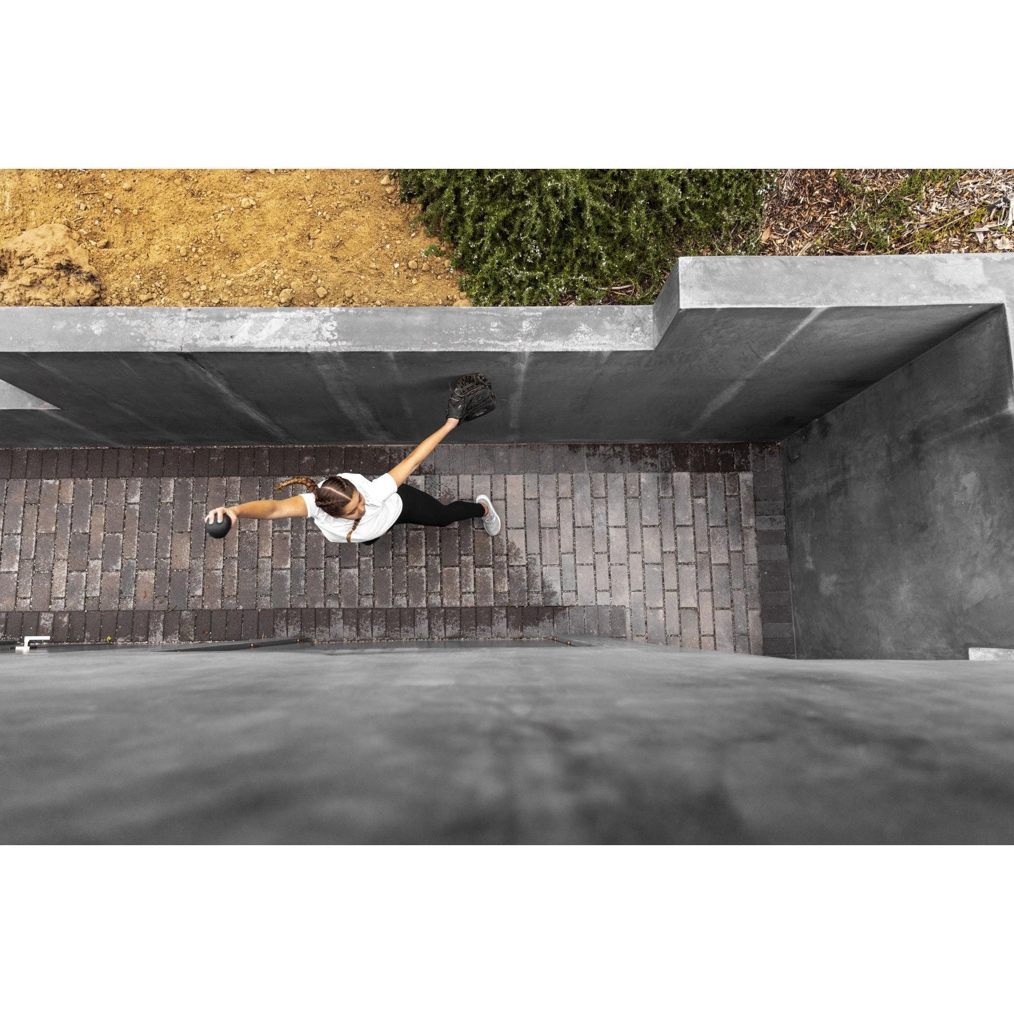 Throwing Plyo Balls - Image 9